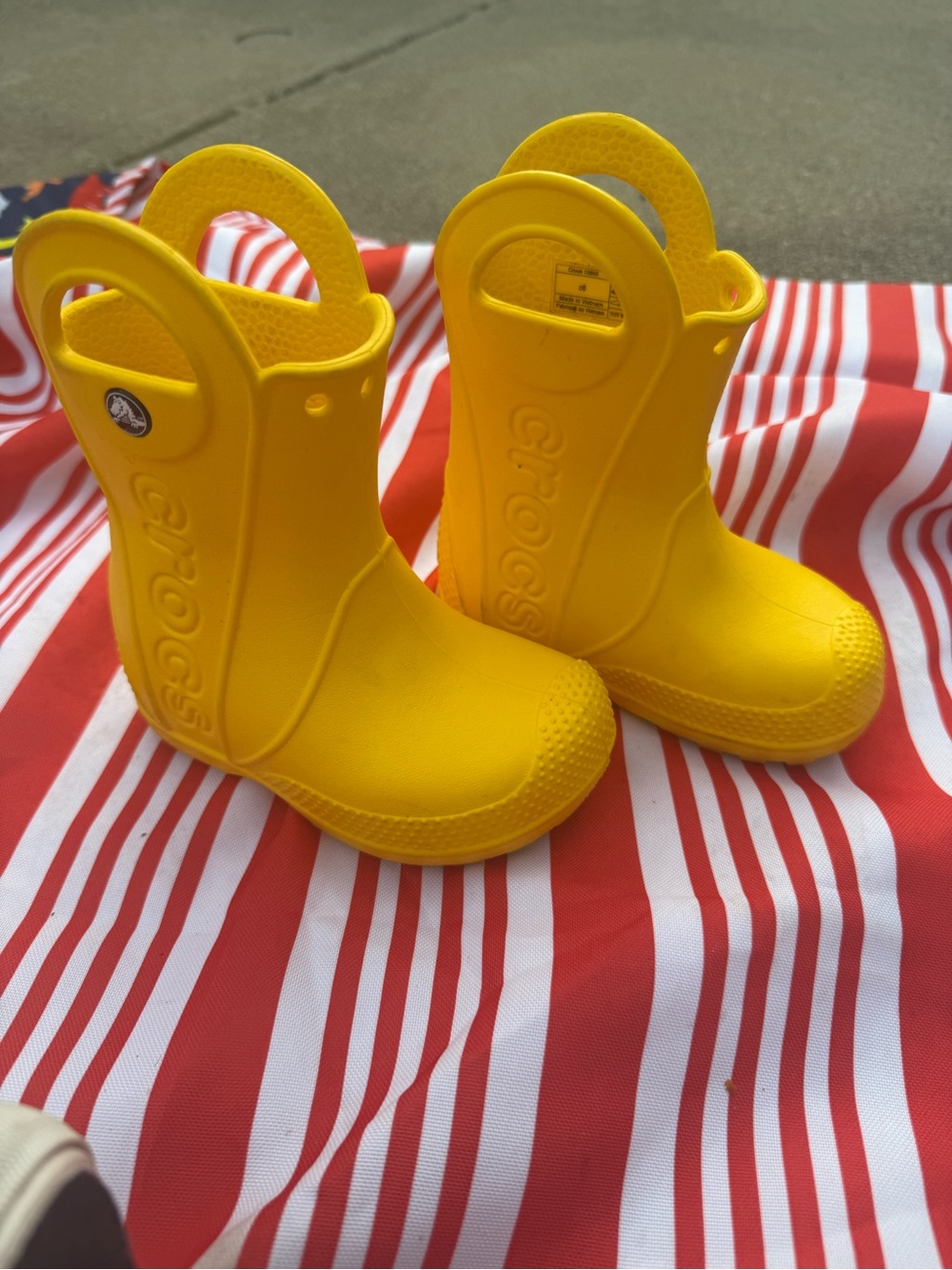CROCS Kids' Yellow Easy-Pull Waterproof Rain Boots